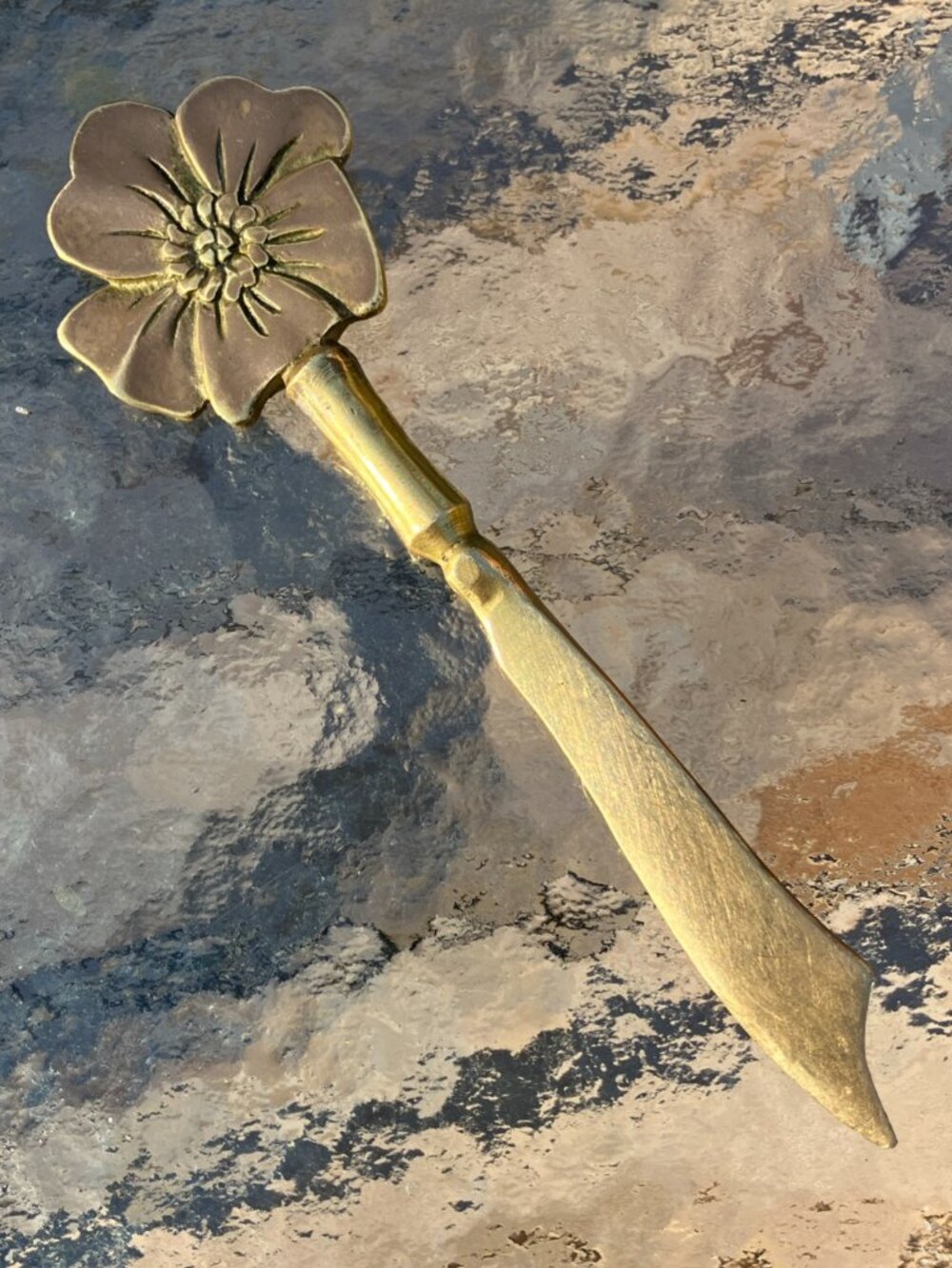 Vintage Art Nouveau Brass Letter Opener Featuring a Flower-shaped Handle